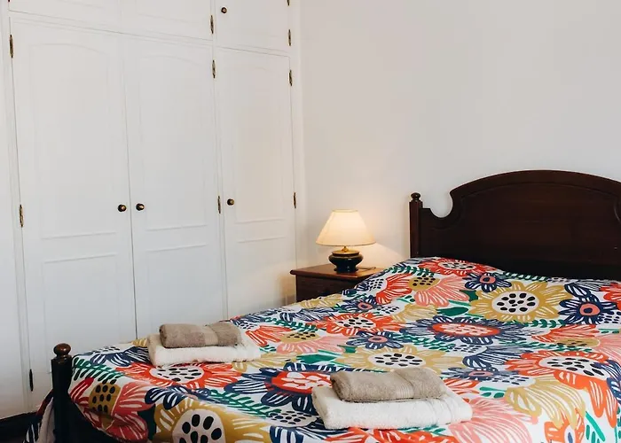 Apartment Um Pe Na *