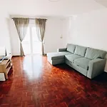 Um Pe Na Appartement