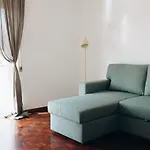 Um Pe Na Appartement *