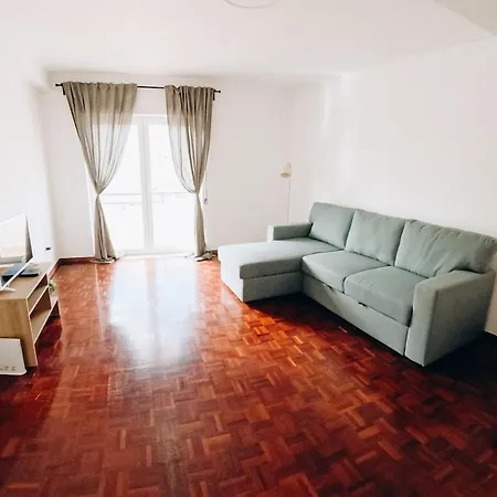 Um Pe Na Appartement